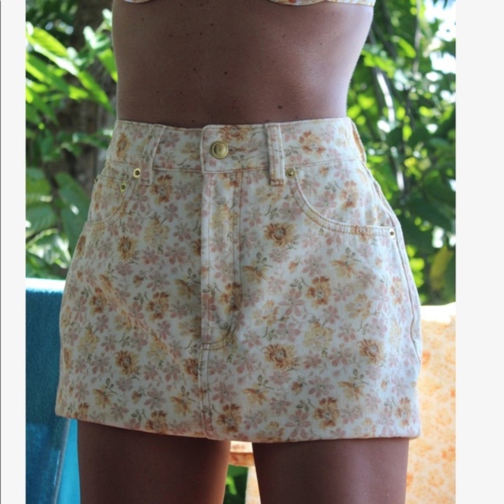 ISO Heavy Manners 99 Prince Street Denim Mini Skirt - Picture 5 of 7